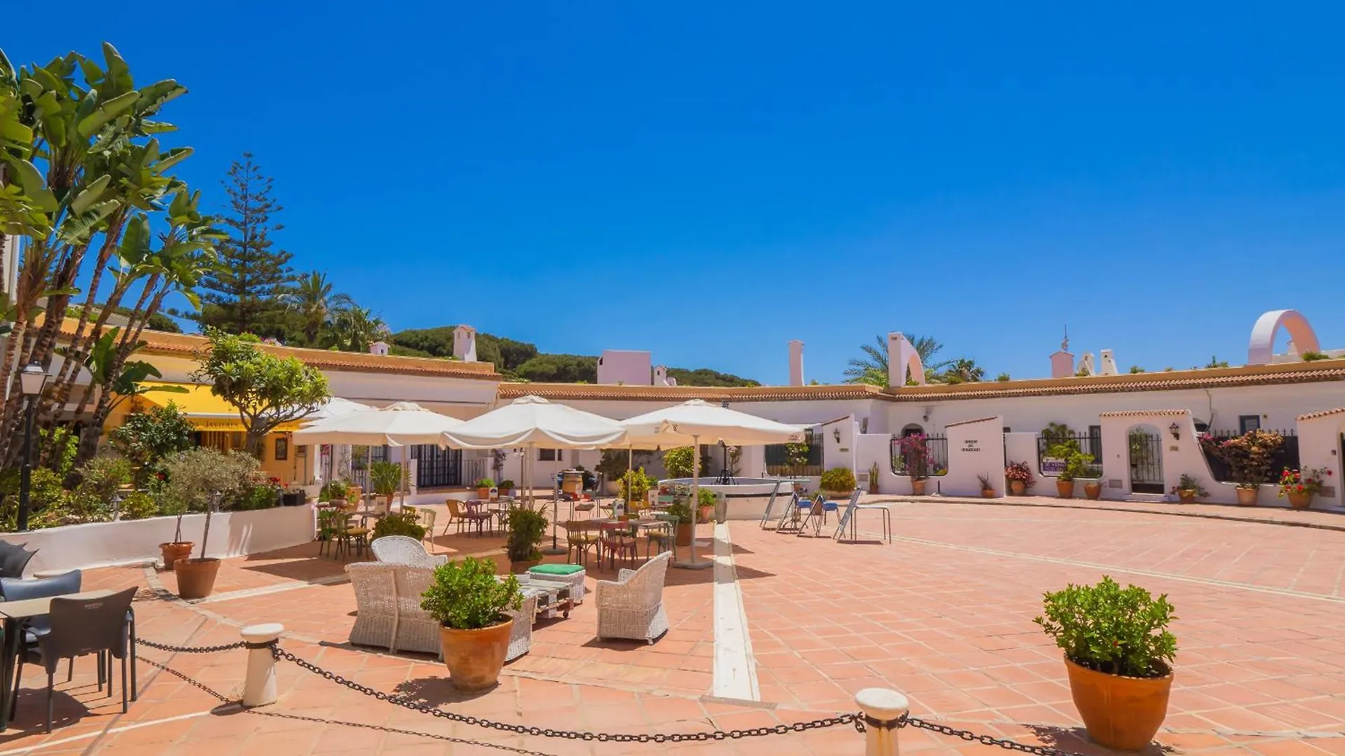 Cubo'S Atico Cabopino Port & Parking Apartment Marbella