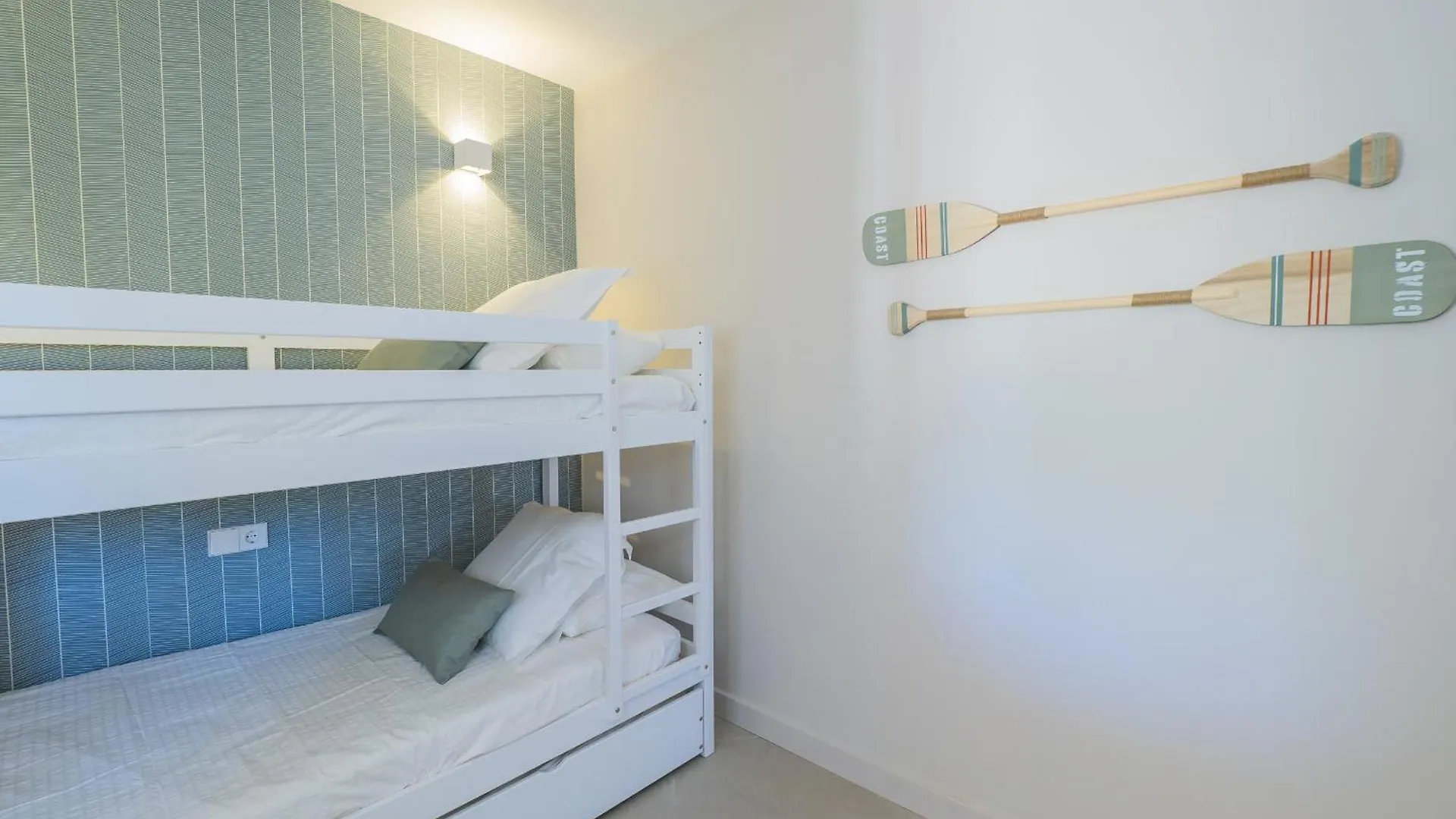 Cubo'S Atico Cabopino Port & Parking Apartment Marbella 0*,  Spain