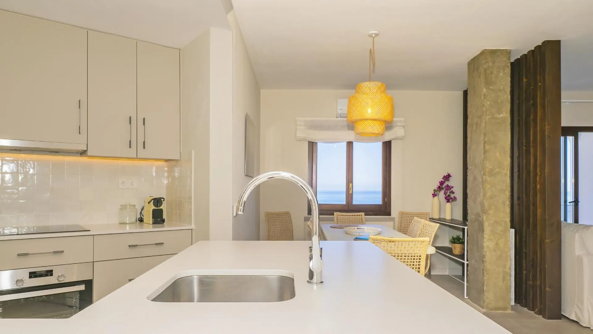 Cubo'S Atico Cabopino Port & Parking Apartment Marbella