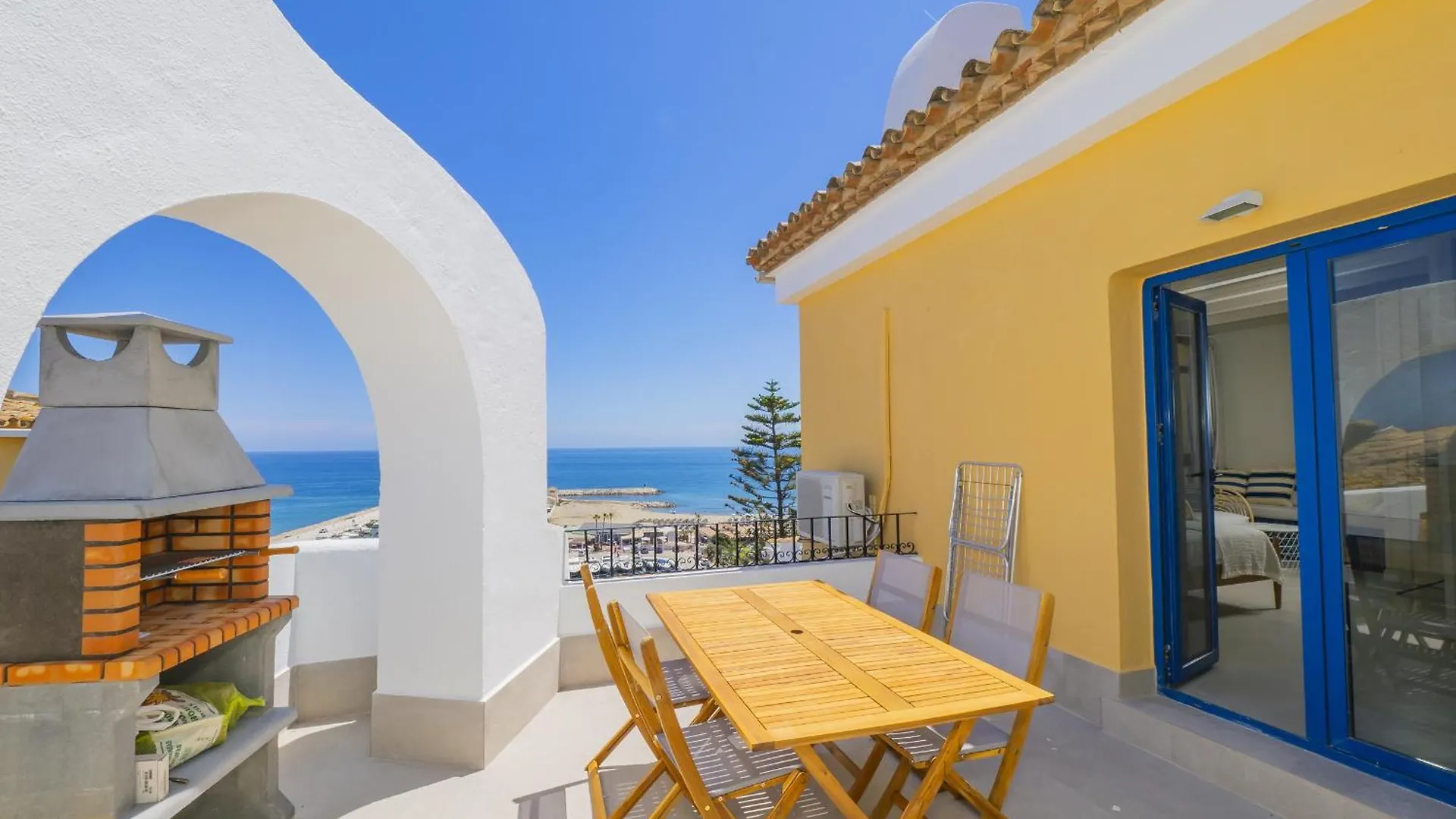 Cubo'S Atico Cabopino Port & Parking Apartment Marbella 0*,  Spain