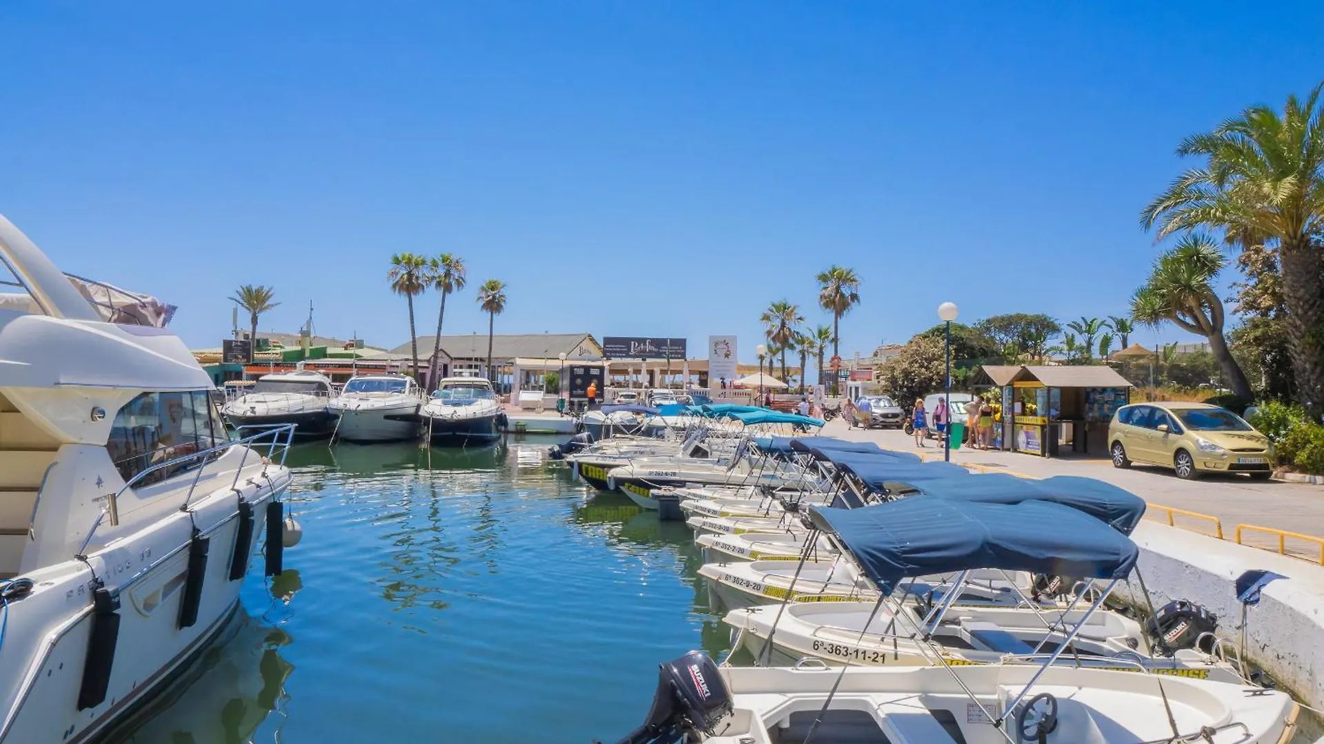 Cubo'S Atico Cabopino Port & Parking Apartment Marbella Spain